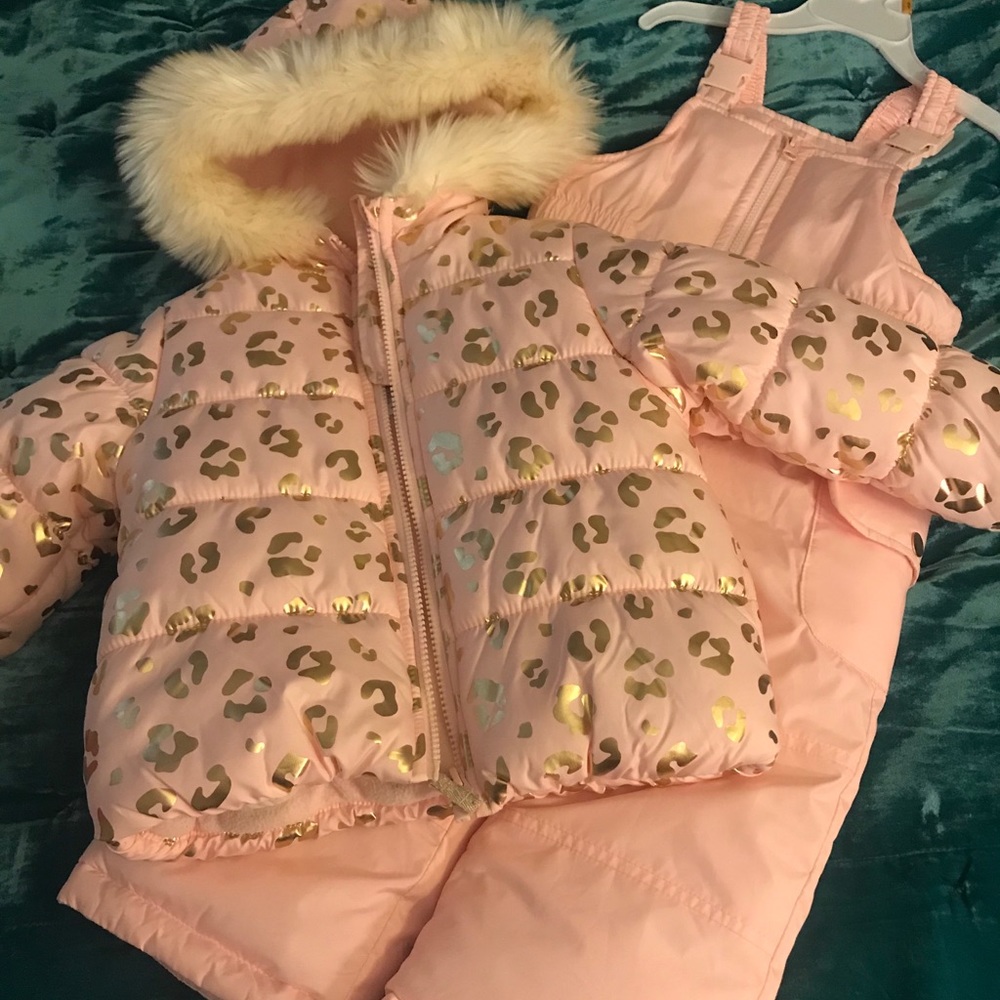 Toddler coat w/ snow suit